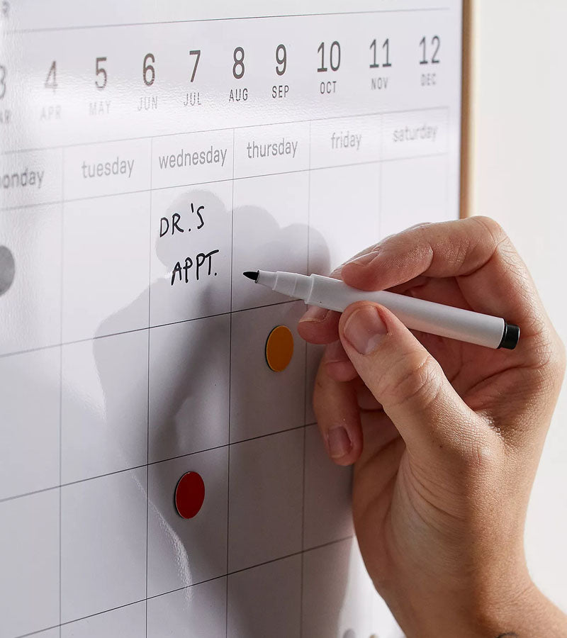 Calendrier effaçable magnétique Kikkerland