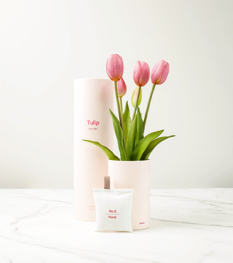 Bouquet di tulipani realistico