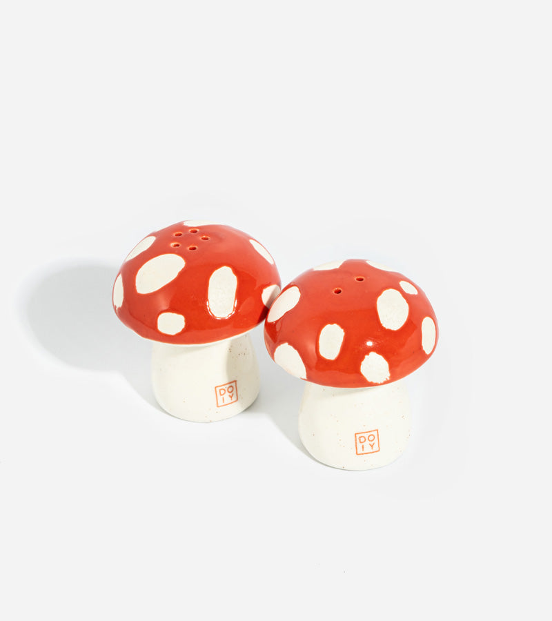 Saliera e pepiera ai funghi