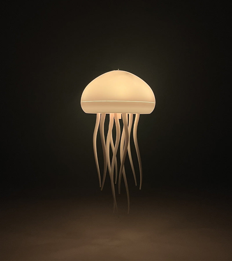 Luce notturna Medusa fluttuante