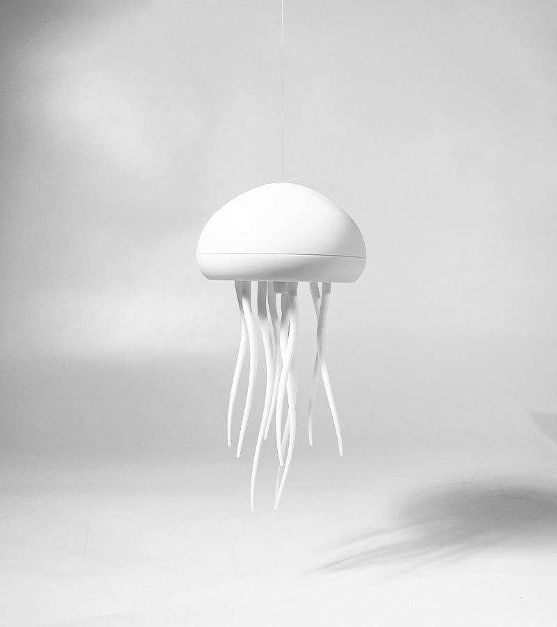 Luce notturna Medusa fluttuante