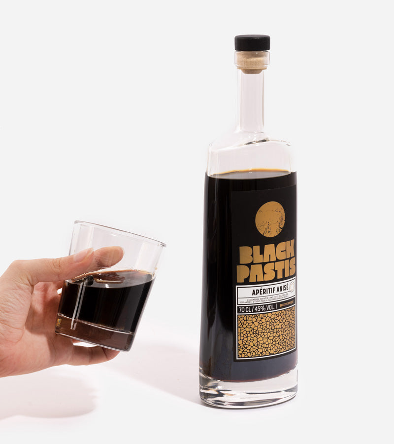 Pastis noir  Quai Sud