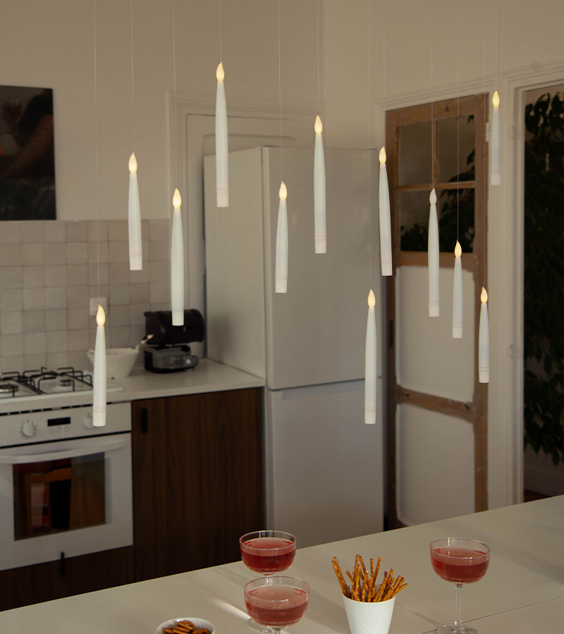 Set di 12 candele fluttuanti a LED