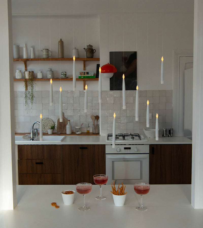 Set di 12 candele fluttuanti a LED