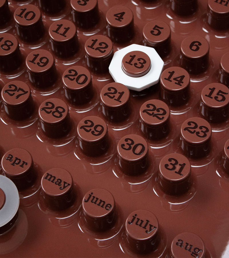 Calendario perpetuo color caffè - Ring a Date