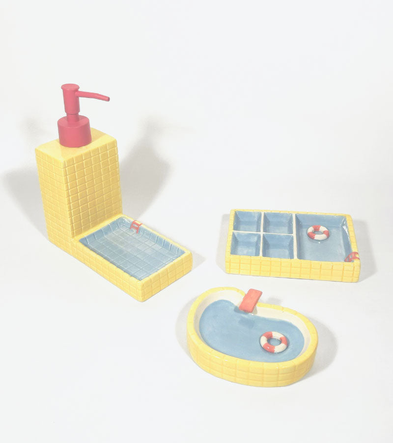 Distributore di sapone piscina