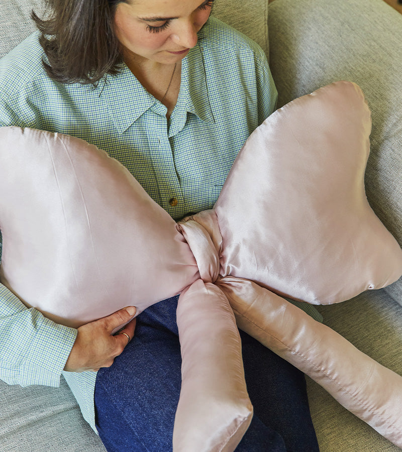 Coussin noeud XL en satin