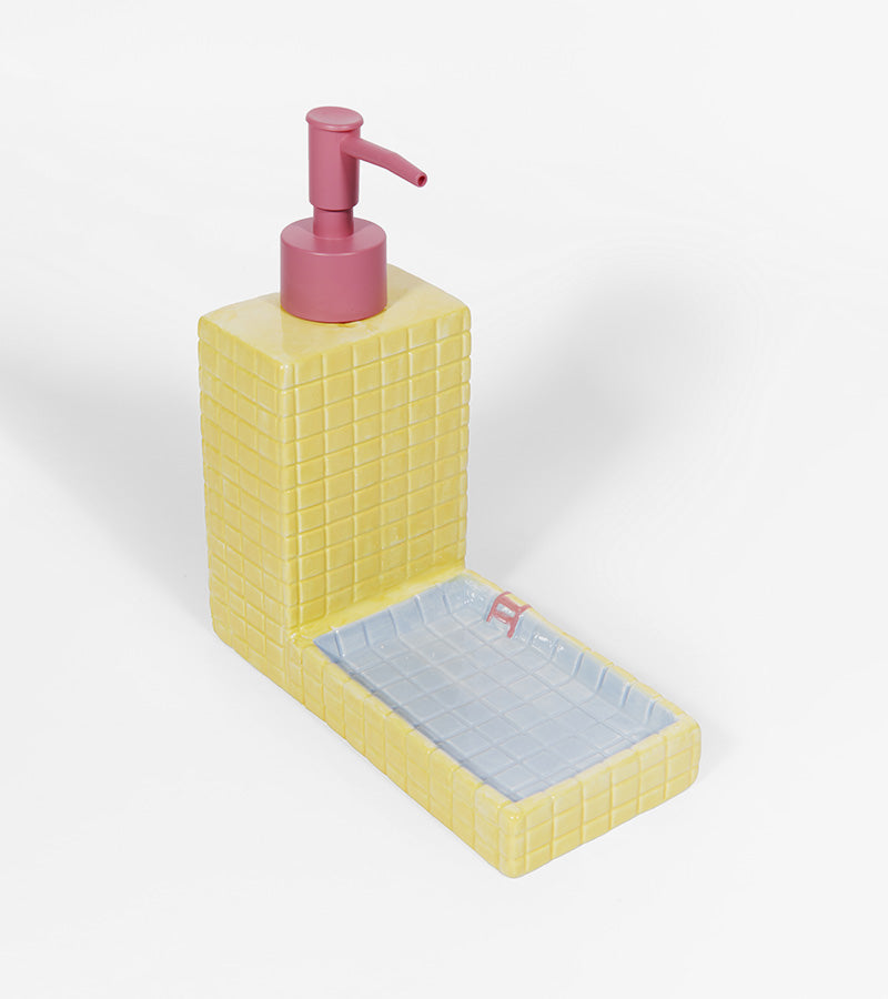 Distributore di sapone piscina