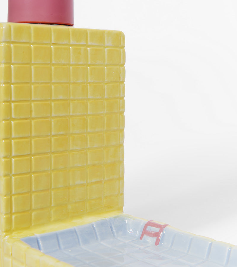 Distributore di sapone piscina