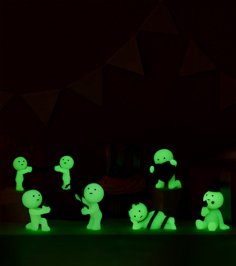 Figurine fluorescenti Smiski - serie Birthday