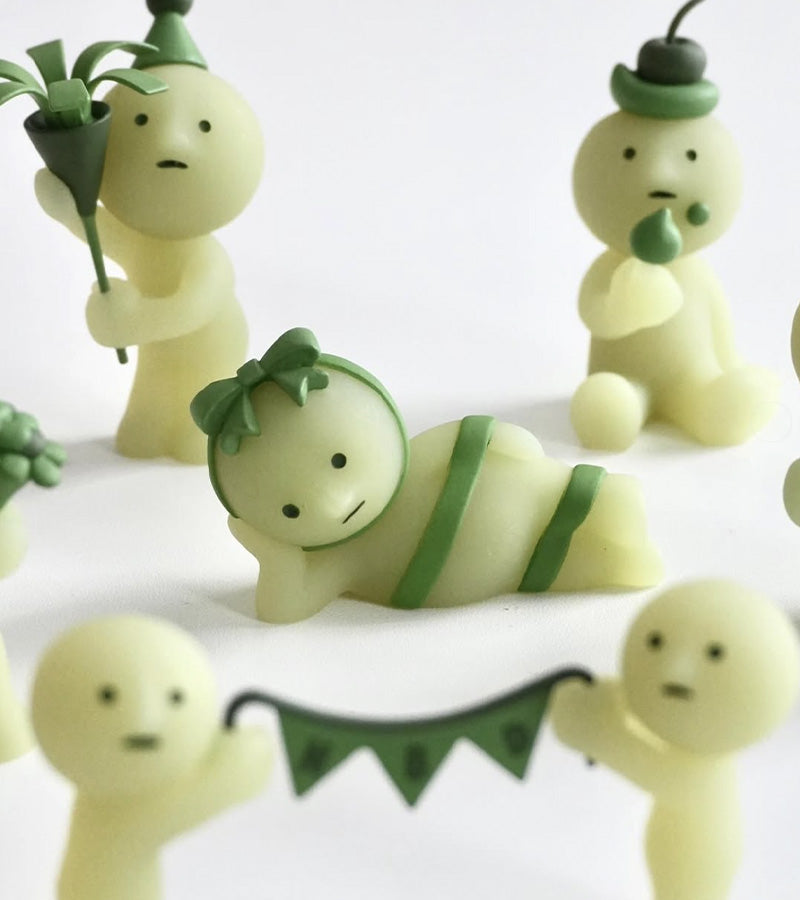 Figurine fluorescenti Smiski - serie Birthday
