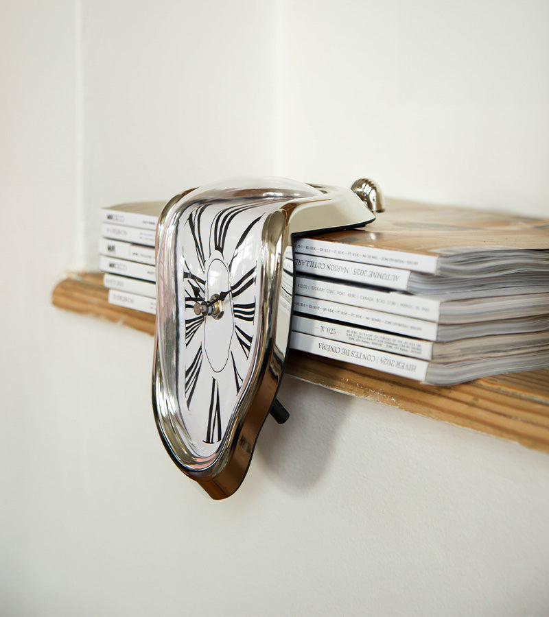 Orologio fuso ispirato a Dalì
