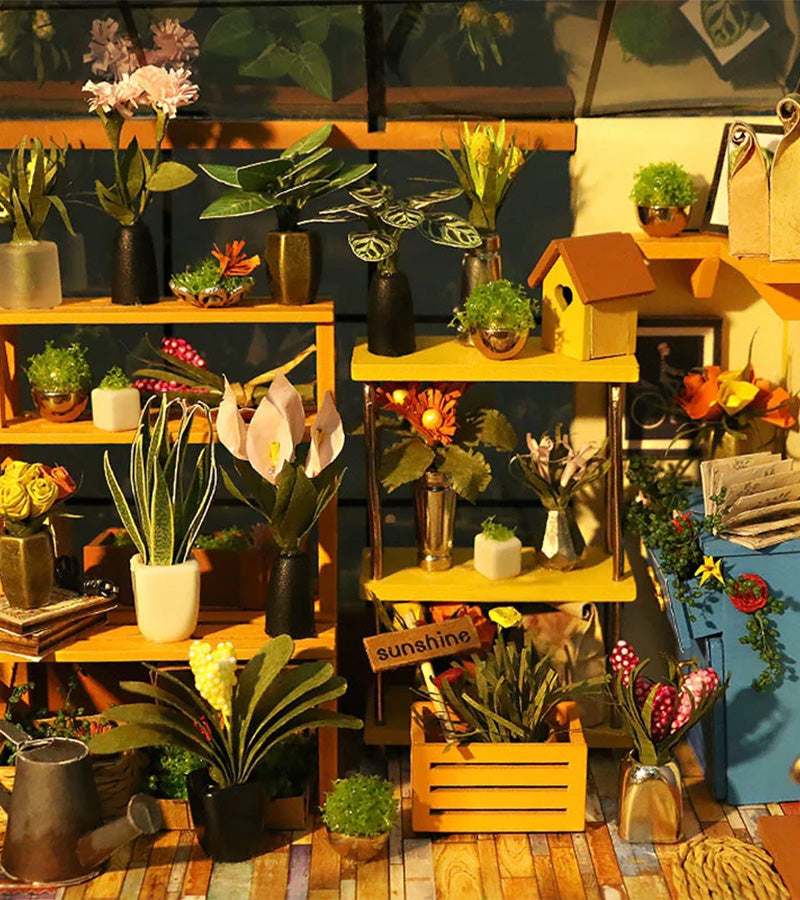 Kit fai da te per una casa in miniatura - La casa dei fiori di Cathy