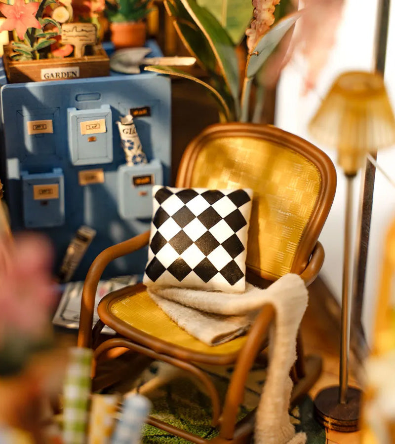 Kit DIY maison miniature en serre-livre - Garden House  Robotime