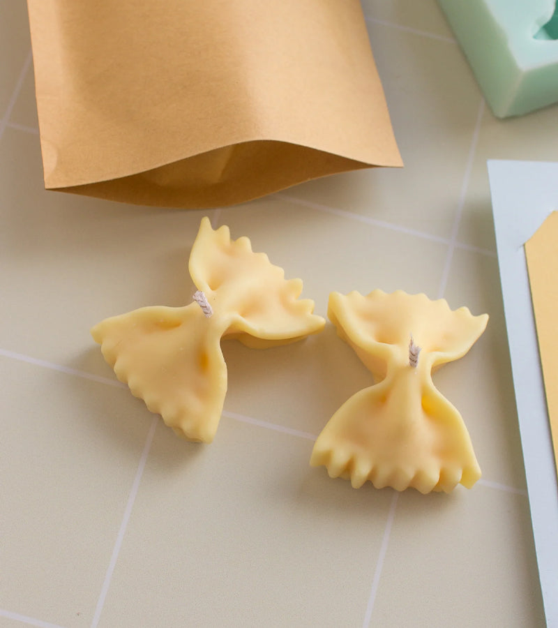 Kit DIY per realizzare candele a forma di pasta farfalle