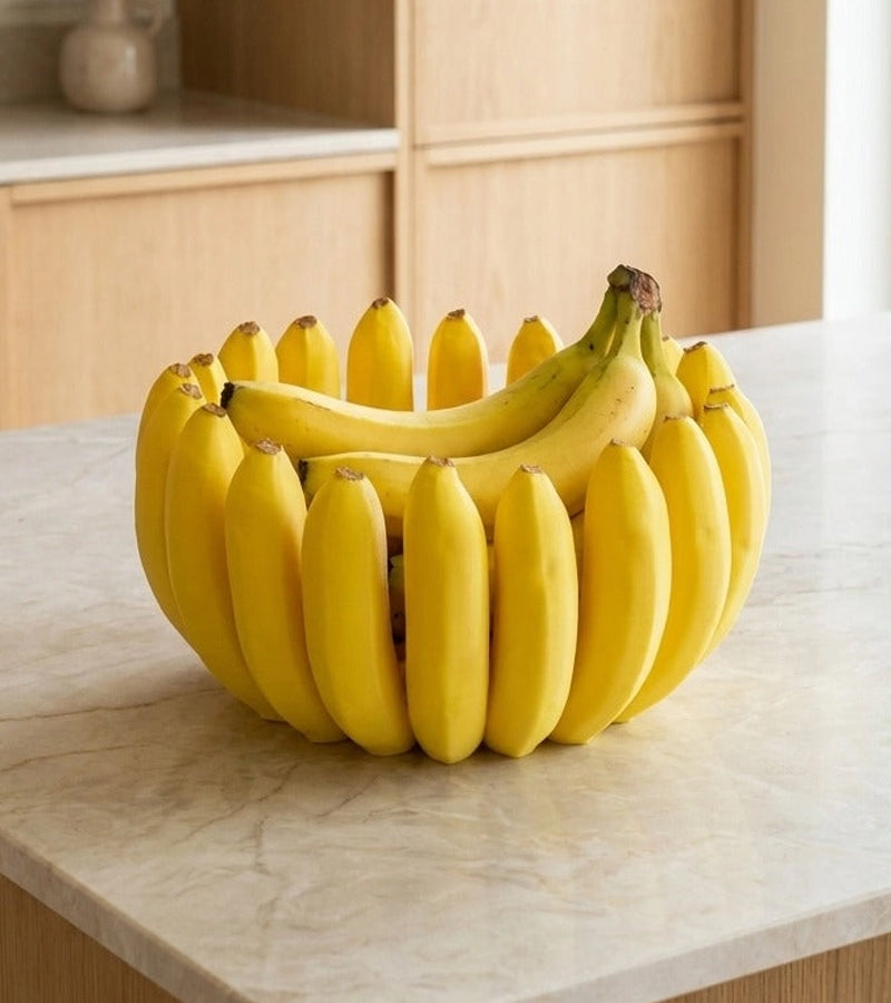 Cesto di frutta con banane realistiche