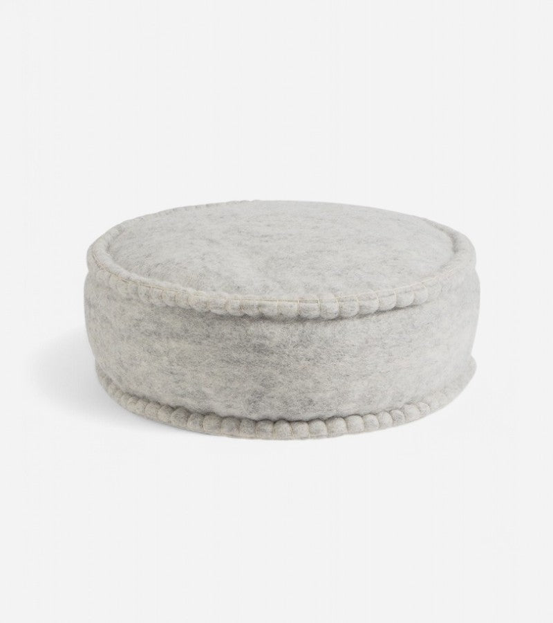Pouf di lana colorato