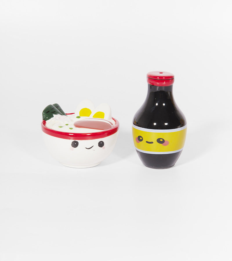 Salière et Poivrière ramen et sauce soja