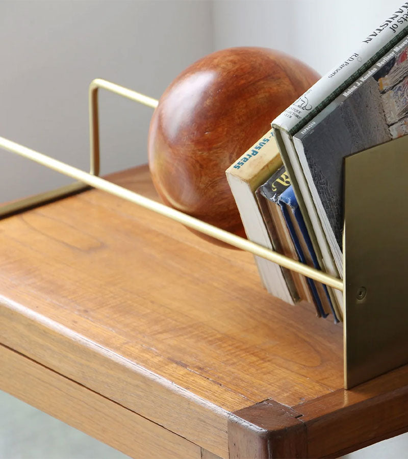 Serre-livre Slope - Detail