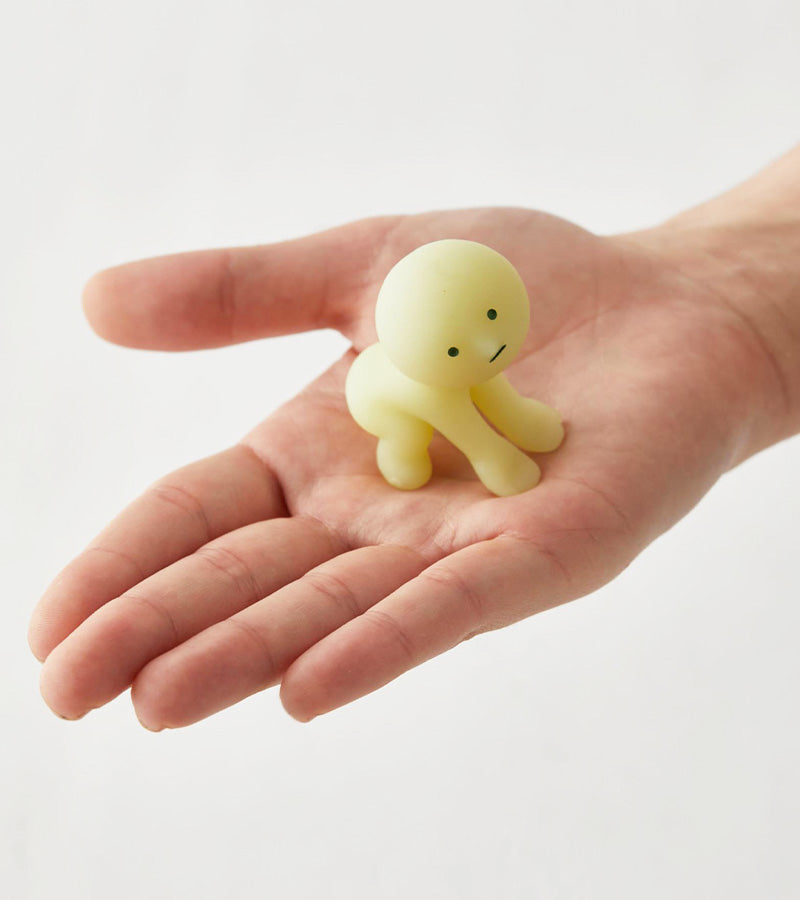 Figurine fluorescente Smiski - série Living 