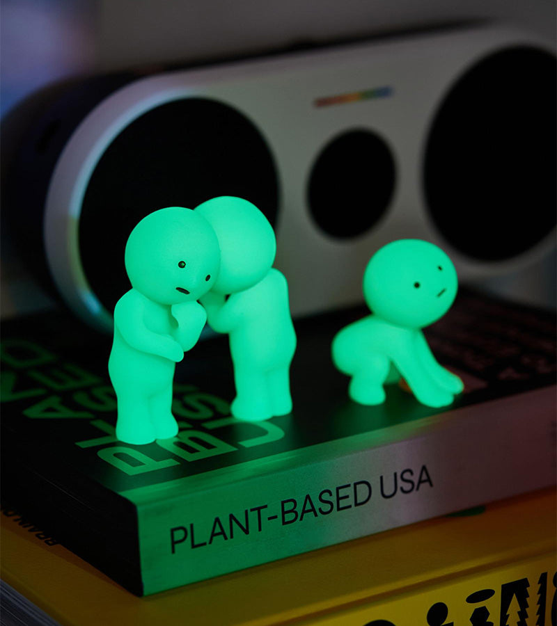 Figurine fluorescente Smiski - série Living 