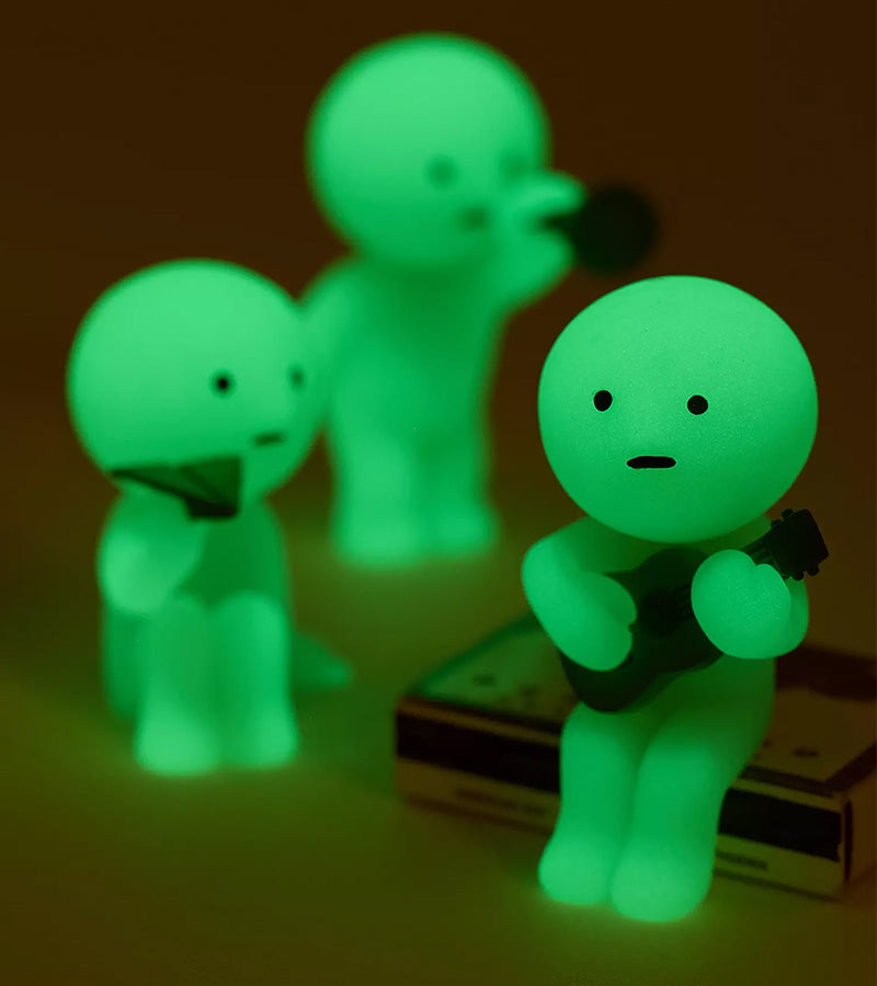 Figurine fluorescenti Smiski - serie Sunday
