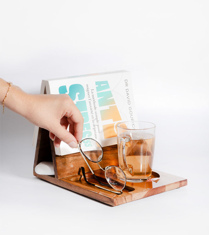 Valet de lecture en bois