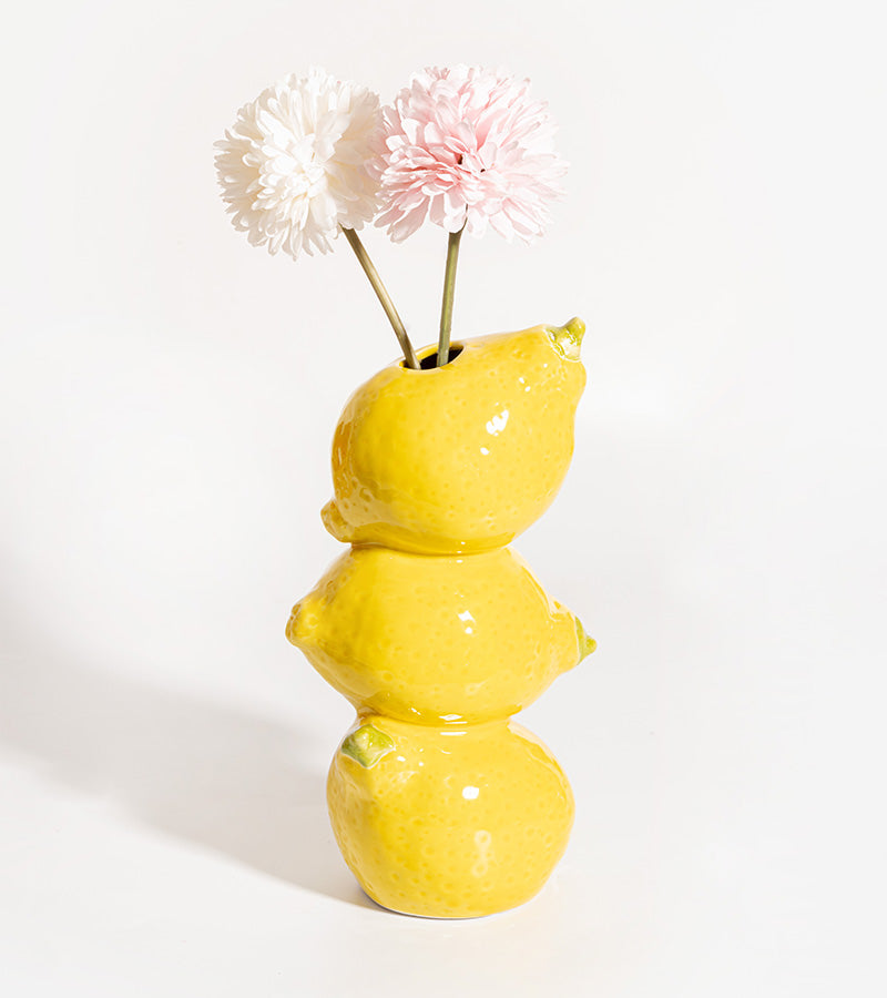 Vase fruits empilés