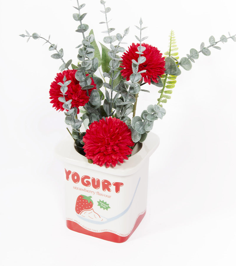 Vase / pot yaourt à la fraise