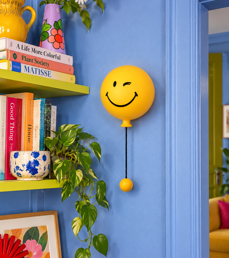 Luce notturna da parete a forma di smiley 😊💡